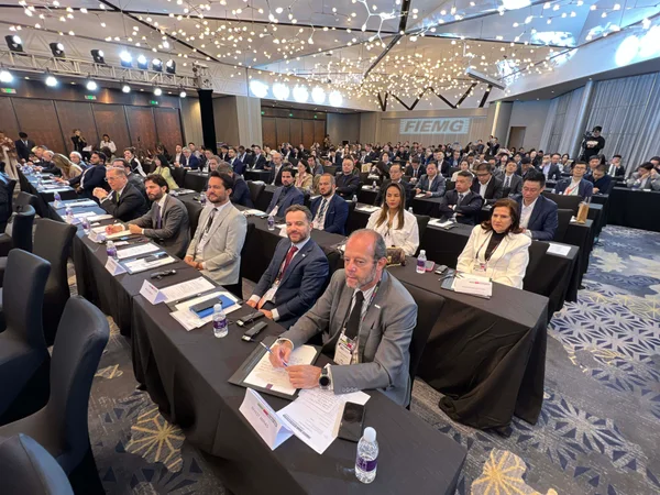 Governo de Minas apresenta potencialidades do estado a empresários chineses
