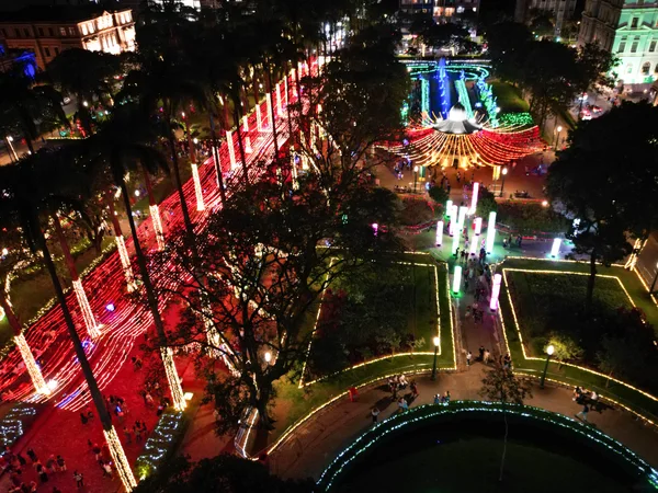 Natal da Mineiridade: iluminação e programação da Praça ao Palácio da Liberdade