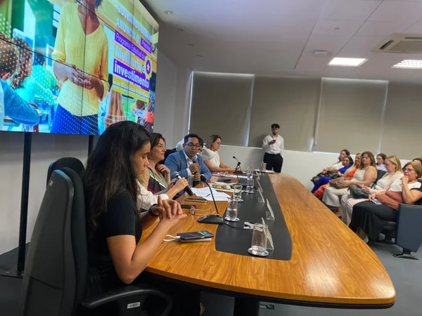 Governo de Minas anuncia programa inédito na Educação, com foco na inovação e excelência