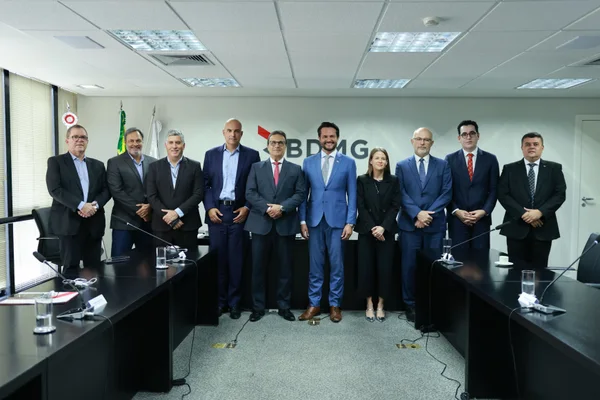 Parceria entre BDMG e CAF garante R$ 1,3 bilhão para impulsionar eficiência energética e financiamento verde
