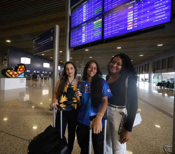 Primeiras estudantes selecionadas no Passaporte Mineiro do Conhecimento embarcam para intercâmbio na África do Sul