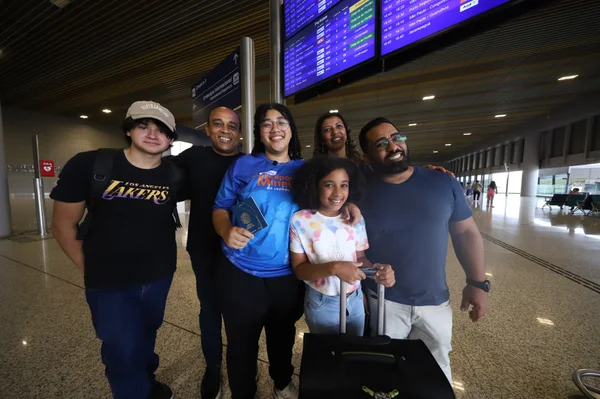 Primeiras estudantes selecionadas no Passaporte Mineiro do Conhecimento embarcam para intercâmbio na África do Sul
