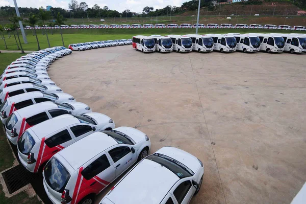 Veículos entregues nesta quarta-feira beneficiam municípios de todas as regiões do Estado