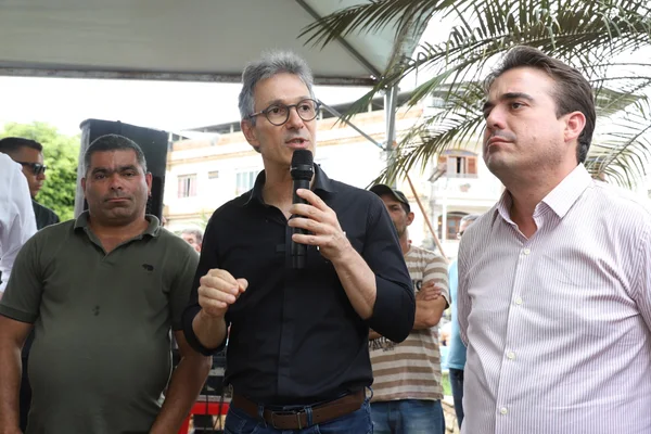 Governo de Minas entrega cheque simbólico de R$ 1 milhão para ganhadora do Nota Fiscal Mineira