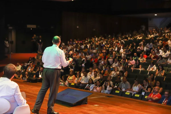 Estado lança programa Filhos de Minas para avançar na qualidade da assistência a gestantes e crianças