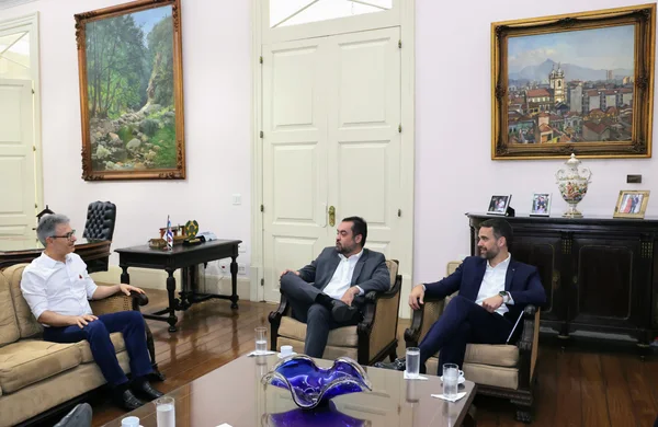 Governador de Minas inicia mobilização para derrubada de vetos do Propag