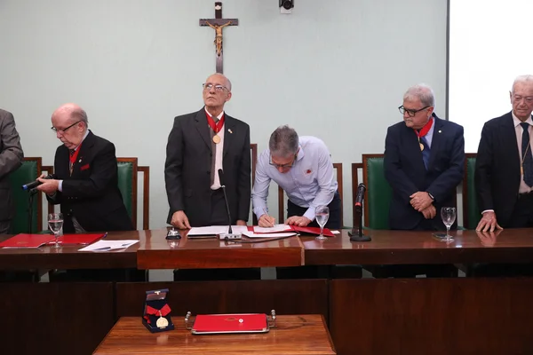 Governador assume Presidência de Honra do Instituto Histórico e Geográfico de Minas Gerais