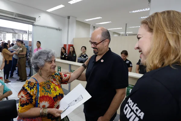 Governo de Minas devolve 292 celulares recuperados na segunda etapa da ação Tá Entregue