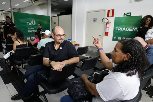 Governo de Minas devolve 292 celulares recuperados na segunda etapa da ação Tá Entregue