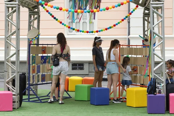 Foliões aprovam estrutura montada pelo Governo de Minas para o Carnaval de BH