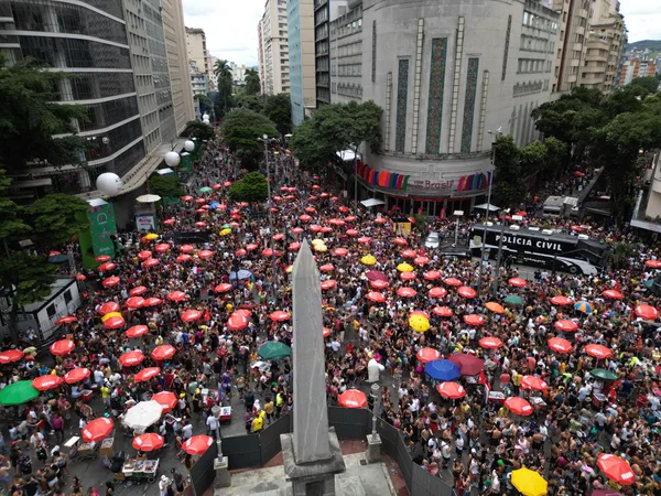 Sucesso de público, Carnaval em Minas Gerais conquista turistas e movimenta a economia em 2025