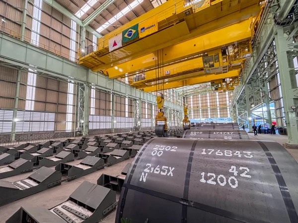 Governo de Minas apoia ampliação da produção de aço em Minas Gerais