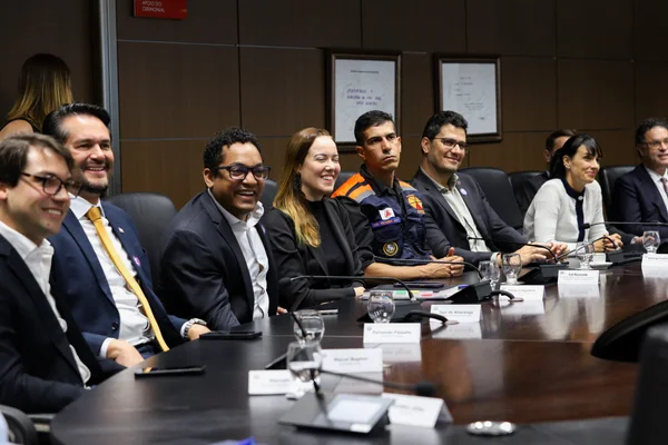 Governador empossa nova secretária de Estado de Desenvolvimento Econômico