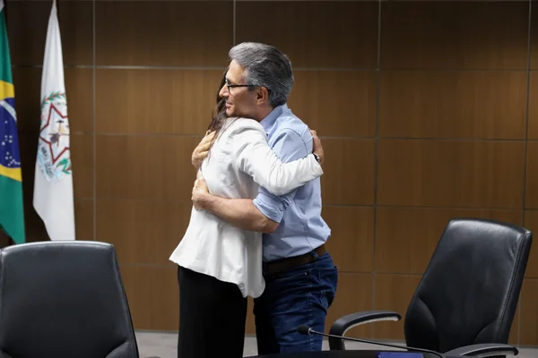 Governador empossa nova secretária de Estado de Desenvolvimento Econômico