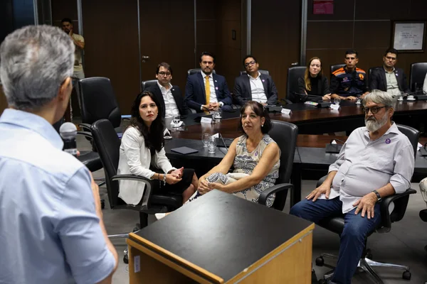 Governador empossa nova secretária de Estado de Desenvolvimento Econômico