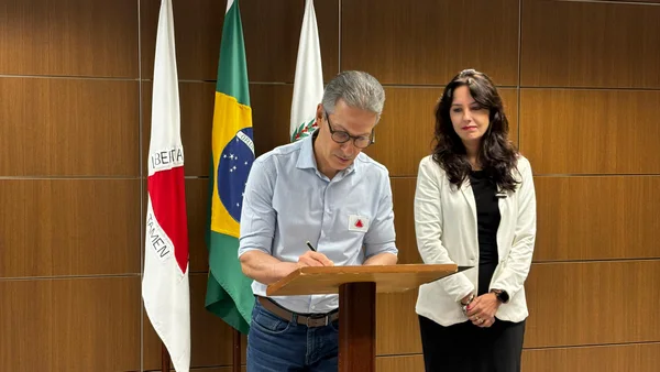 Governador empossa nova secretária de Estado de Desenvolvimento Econômico