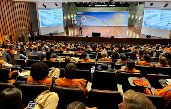 Seminário de Gestão de Desastres Naturais "Chuvas e Estiagem: Construindo uma Cultura de Prevenção ao Risco"