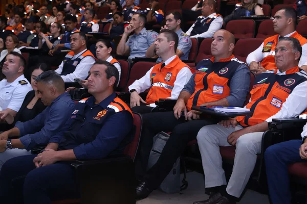 Seminário de Gestão de Desastres Naturais "Chuvas e Estiagem: Construindo uma Cultura de Prevenção ao Risco"