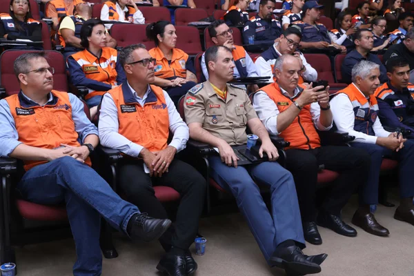 Seminário de Gestão de Desastres Naturais "Chuvas e Estiagem: Construindo uma Cultura de Prevenção ao Risco"