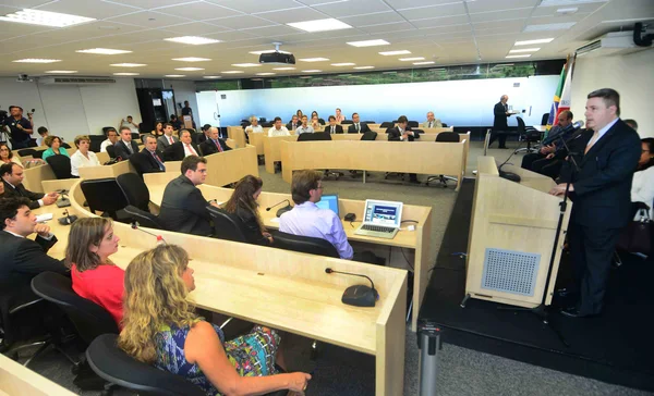 Governador Antonio Anastasia participou da abertura da audiência pública nesta quarta-feira