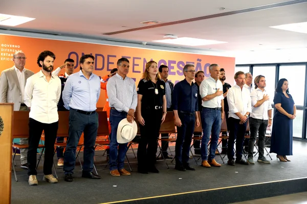 Governo de Minas entrega 103 novas viaturas para reforçar a frota da Polícia Civil