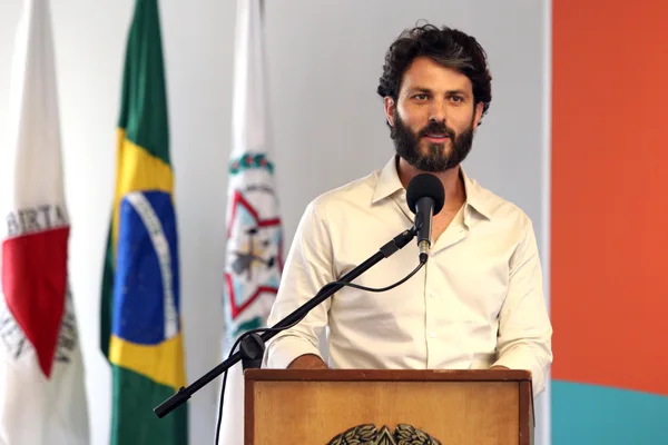 Governo de Minas entrega 103 novas viaturas para reforçar a frota da Polícia Civil