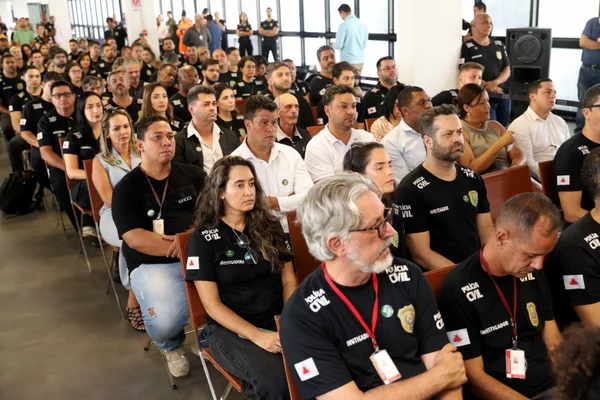 Governo de Minas entrega 103 novas viaturas para reforçar a frota da Polícia Civil