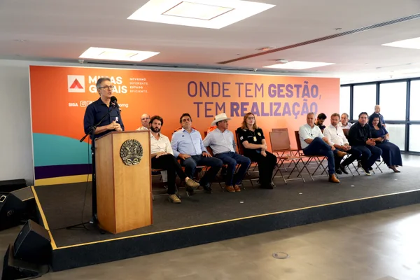 Governo de Minas entrega 103 novas viaturas para reforçar a frota da Polícia Civil