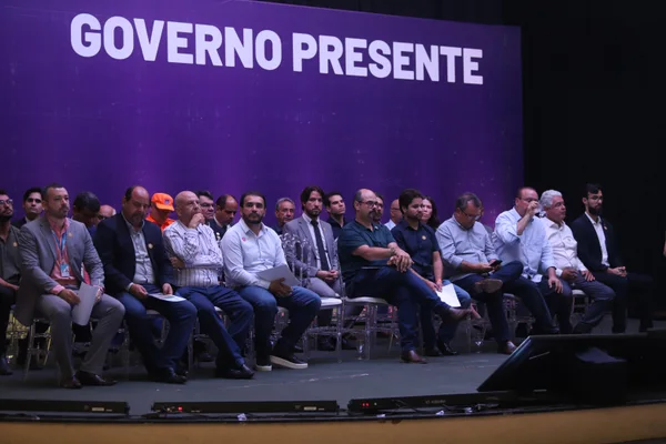 No Norte de Minas, vice-governador ressalta a força do associativismo para o desenvolvimento dos municípios