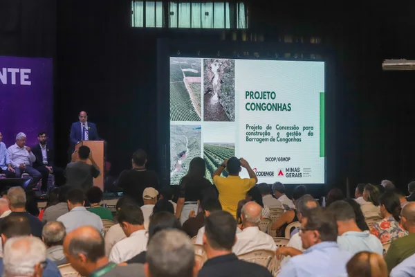 No Norte de Minas, vice-governador ressalta a força do associativismo para o desenvolvimento dos municípios