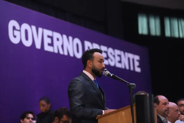 No Norte de Minas, vice-governador ressalta a força do associativismo para o desenvolvimento dos municípios