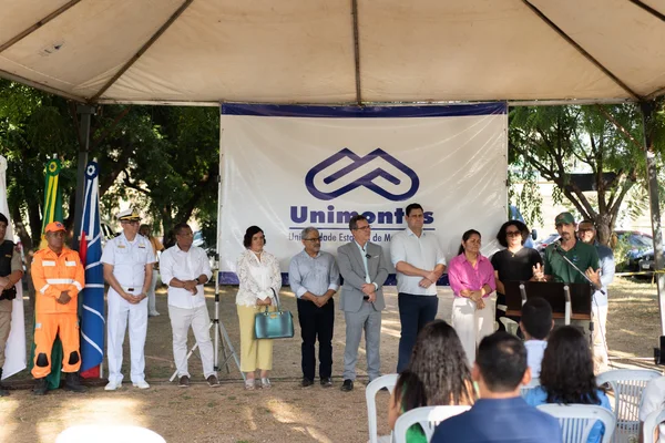 Unimontes lança barco-laboratório para monitorar qualidade da água do Rio São Francisco