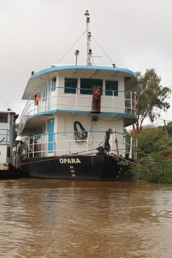Unimontes lança barco-laboratório para monitorar qualidade da água do Rio São Francisco