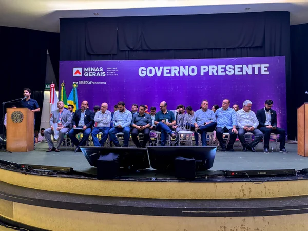No Norte de Minas, vice-governador ressalta a força do associativismo para o desenvolvimento dos municípios