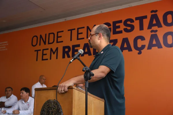 No Norte de Minas, vice-governador ressalta a força do associativismo para o desenvolvimento dos municípios