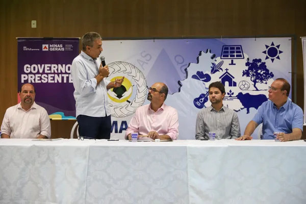 No Norte de Minas, vice-governador ressalta a força do associativismo para o desenvolvimento dos municípios