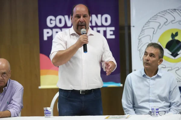 No Norte de Minas, vice-governador ressalta a força do associativismo para o desenvolvimento dos municípios