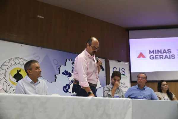No Norte de Minas, vice-governador ressalta a força do associativismo para o desenvolvimento dos municípios