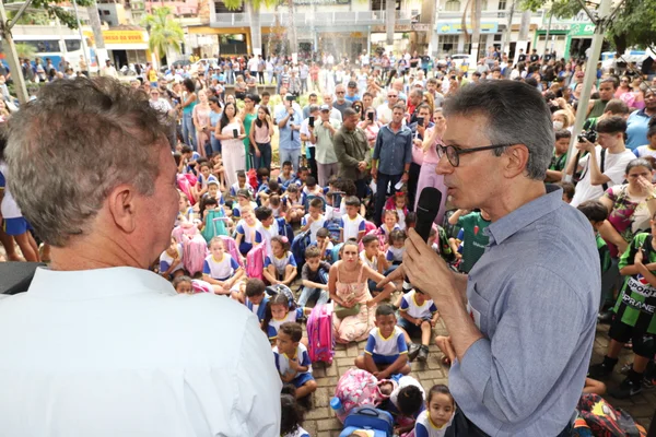Governo de Minas vistoria unidades de saúde e educação nos vales do Rio Doce e do Aço
