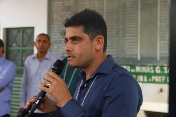 Governo de Minas vistoria unidades de saúde e educação nos vales do Rio Doce e do Aço