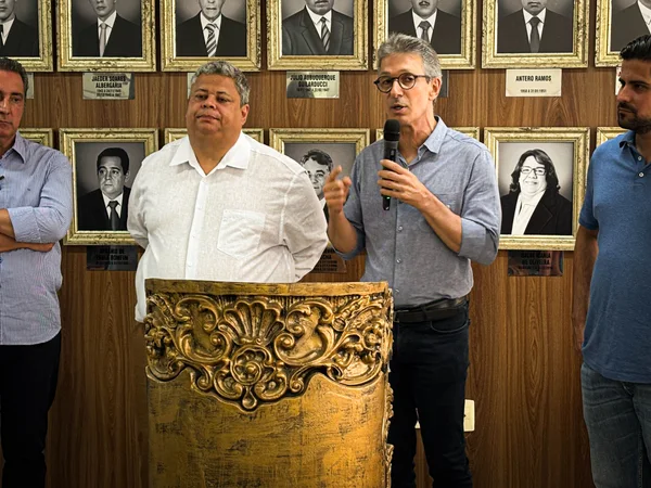 Governo de Minas vistoria unidades de saúde e educação nos vales do Rio Doce e do Aço
