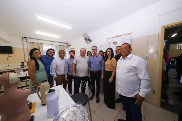 Governo de Minas vistoria unidades de saúde e educação nos vales do Rio Doce e do Aço