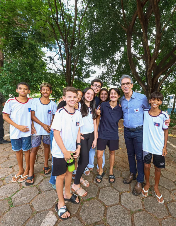 Governo de Minas vistoria unidades de saúde e educação nos vales do Rio Doce e do Aço