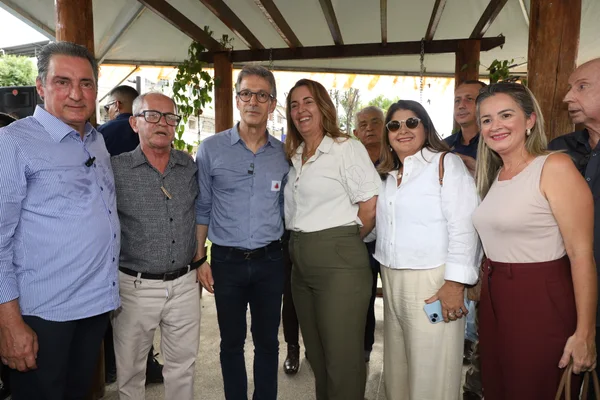 Governo de Minas vistoria unidades de saúde e educação nos vales do Rio Doce e do Aço