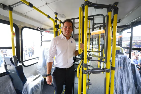 Em menos de quatro meses, Governo de Minas supera a marca de 500 novos ônibus entregues à Região Metropolitana de Belo Horizonte