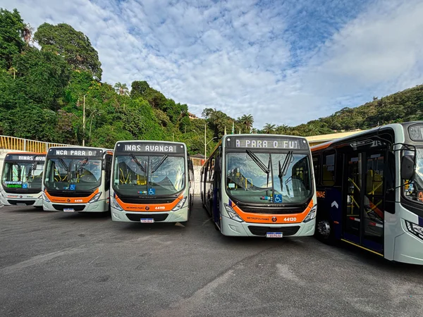 Em menos de quatro meses, Governo de Minas supera a marca de 500 novos ônibus entregues à Região Metropolitana de Belo Horizonte