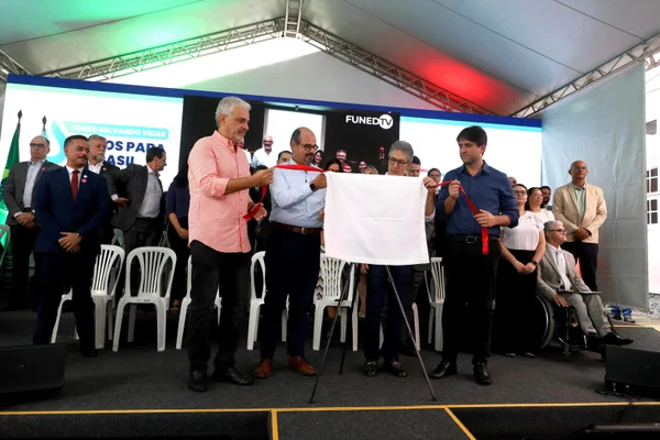 Minas Gerais retoma produção de soros antipeçonhentos para abastecer todo o Brasil