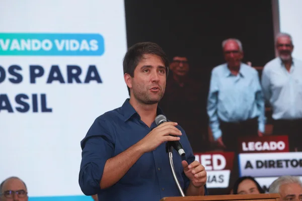 Minas Gerais retoma produção de soros antipeçonhentos para abastecer todo o Brasil