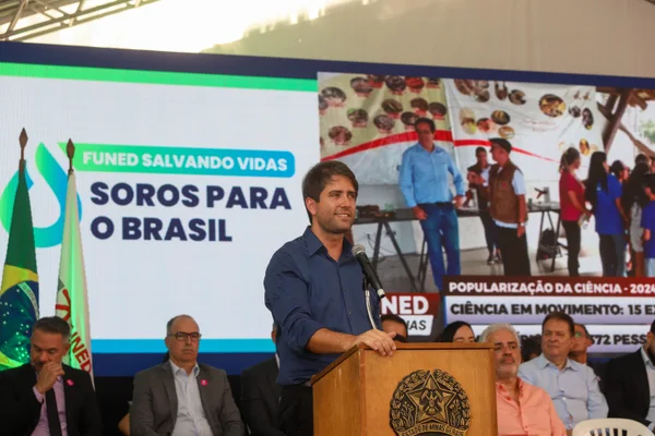 Minas Gerais retoma produção de soros antipeçonhentos para abastecer todo o Brasil