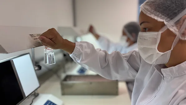 Governo de Minas reinaugura fábrica de soro da Fundação Ezequiel Dias